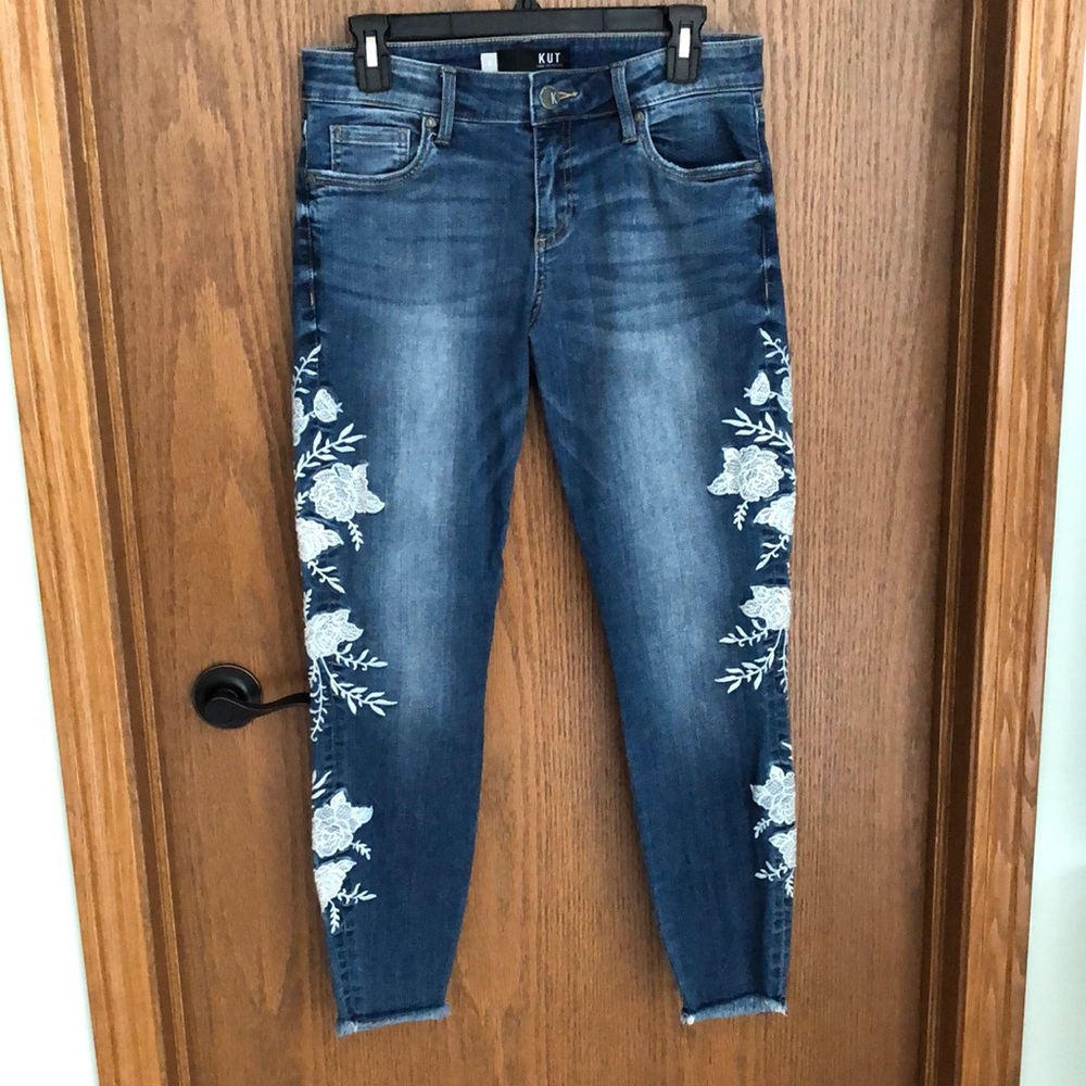 Kut from the Kloth Women's Blue Floral Embroidered Jeans